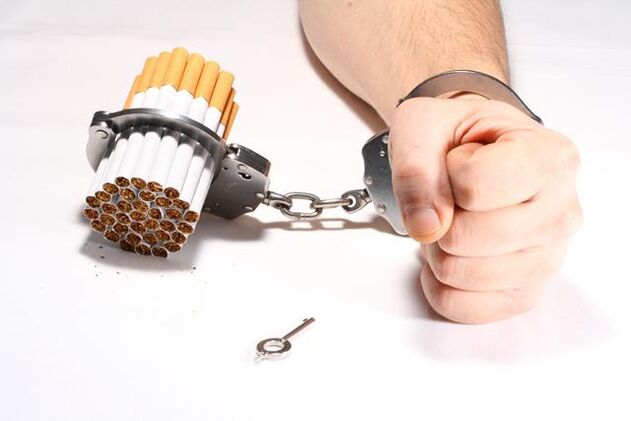 Le pseudo-sigarette sono la chiave per eliminare la dipendenza dalla nicotina